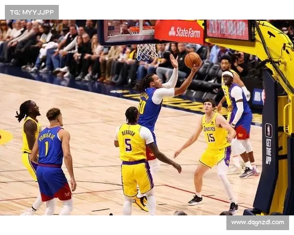 湖人nba比赛-洛杉矶湖人NBA新赛季揭幕战大胜詹皇戴维斯联手砍分助球队开门红 湖人nba比赛-洛杉矶湖人NBA新赛季揭幕战大胜詹皇戴维斯联手砍分助球队开门红