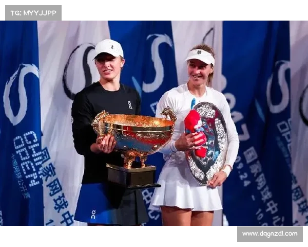 中网男单冠军(中国网球公开赛男单巅峰对决：顶尖球星齐聚北京争夺至高荣耀网球盛会)